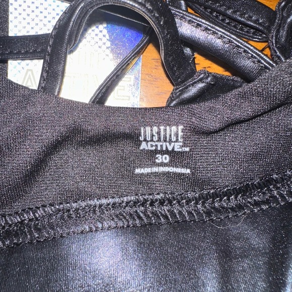 Active Girls Black Criss Cross Back Shiny Athletic Sports Bra Size 30 NWT - Picture 3 of 4